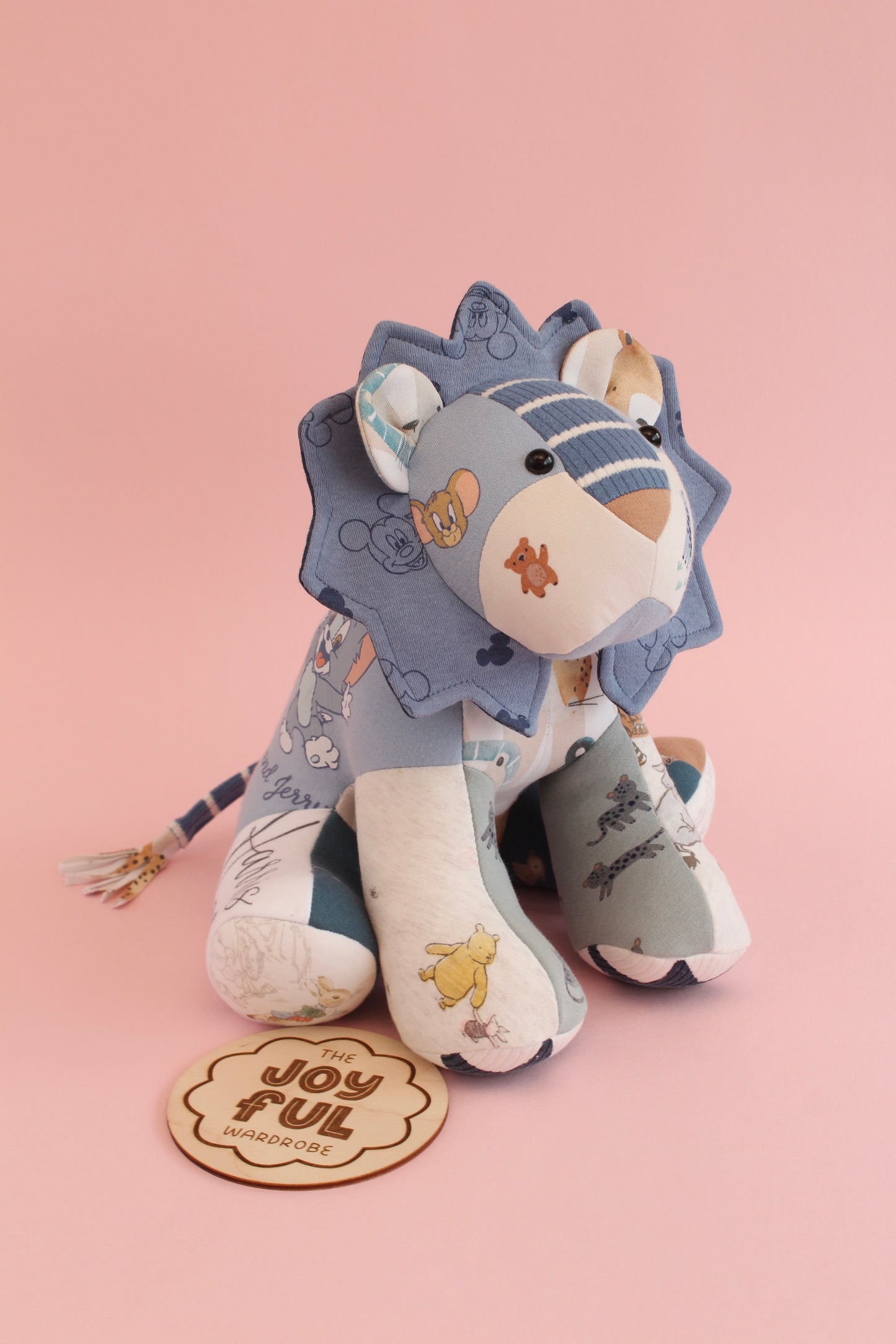 Memory Lion Keepsake (Baby/Childs Clothing)
