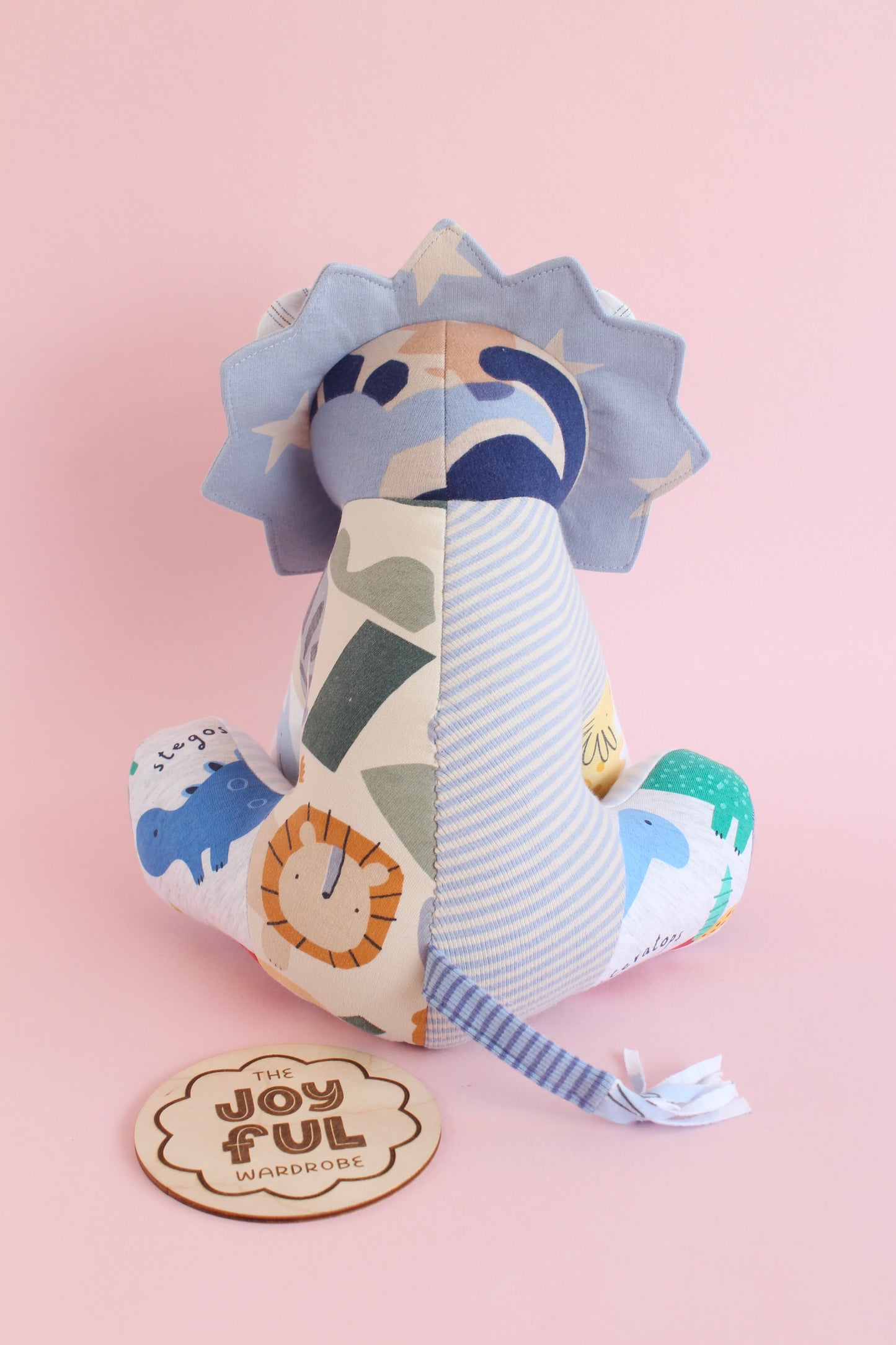 Memory Lion Keepsake (Baby/Childs Clothing)