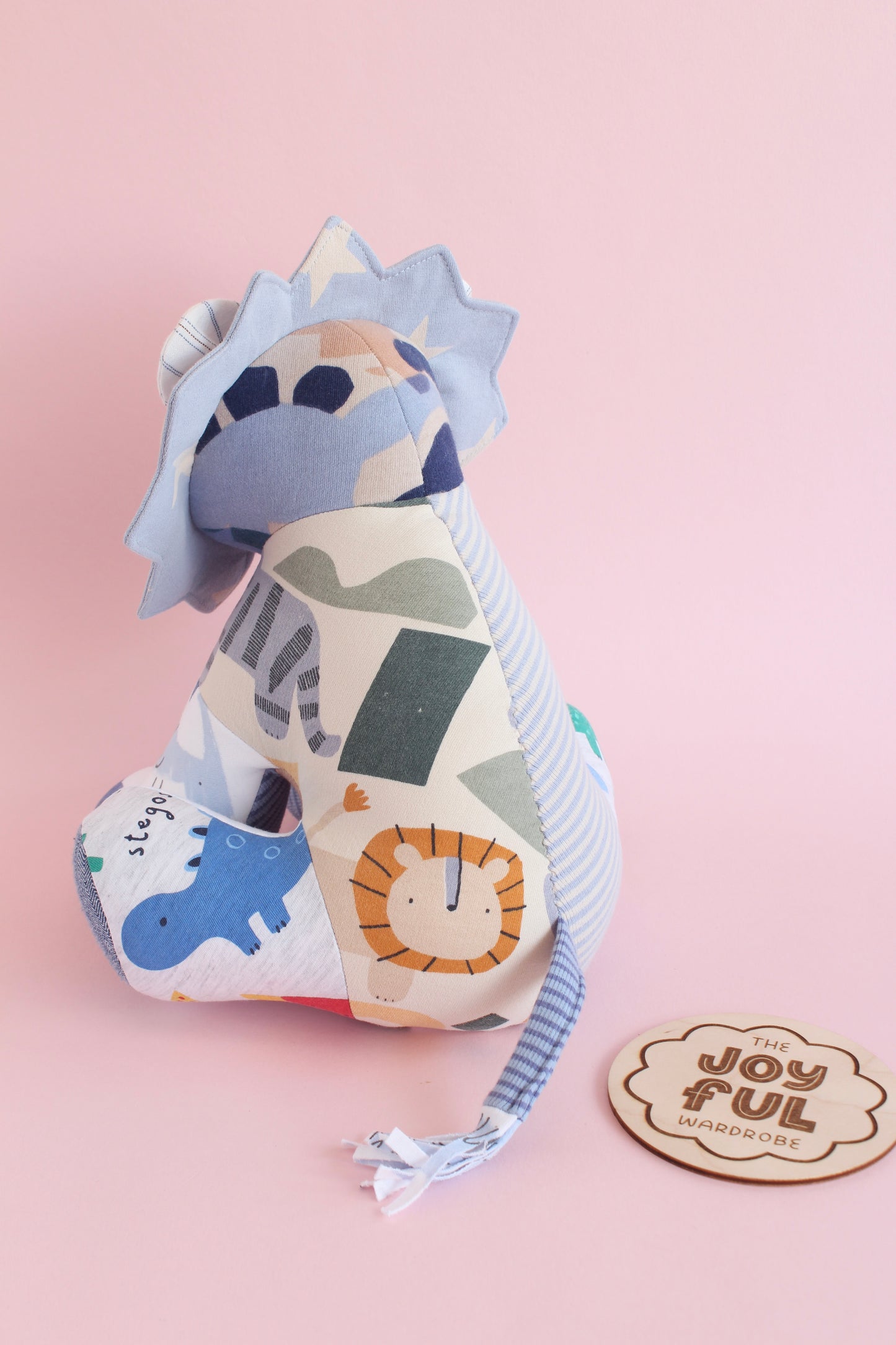 Memory Lion Keepsake (Baby/Childs Clothing)