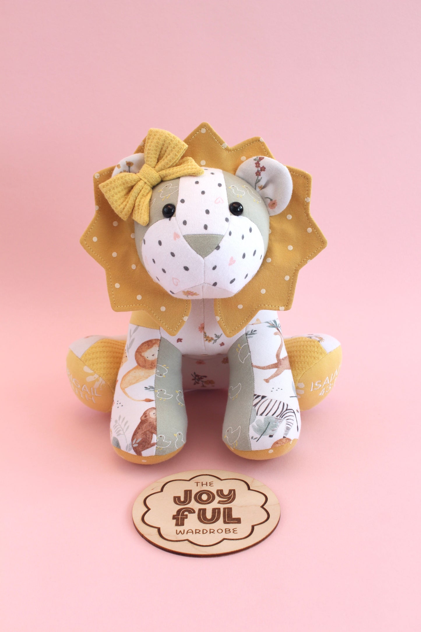 Memory Lion Keepsake (Baby/Childs Clothing)